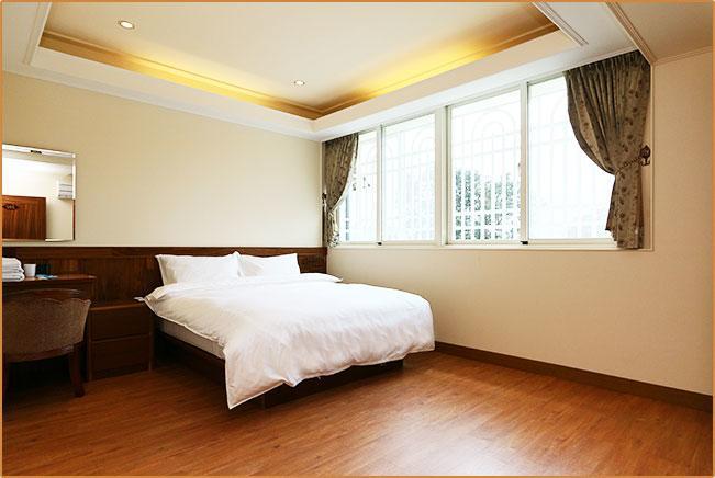 Happy Owner B&B Ruisui Bagian luar foto
